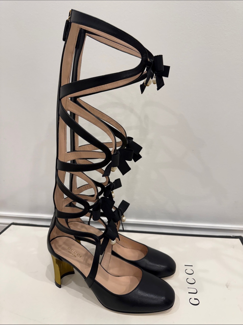 Gucci Pearl Bow Gladiator Leather Heels Knee High Sandals 36.5 Fits 37 NWT